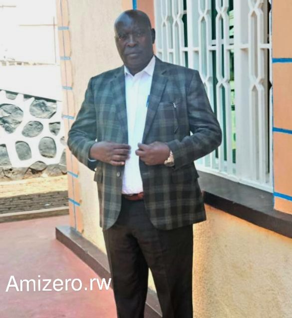 Umubano wa Chorale Intumwazidacogora yo ku Nkombo na Chorale Abaragwa ...
